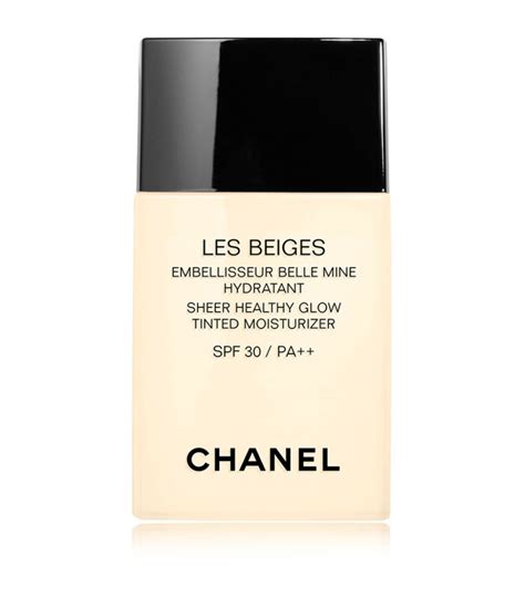 chanel les beiges sheer healthy glow tinted moisturiser review|Chanel Les Beiges tint.